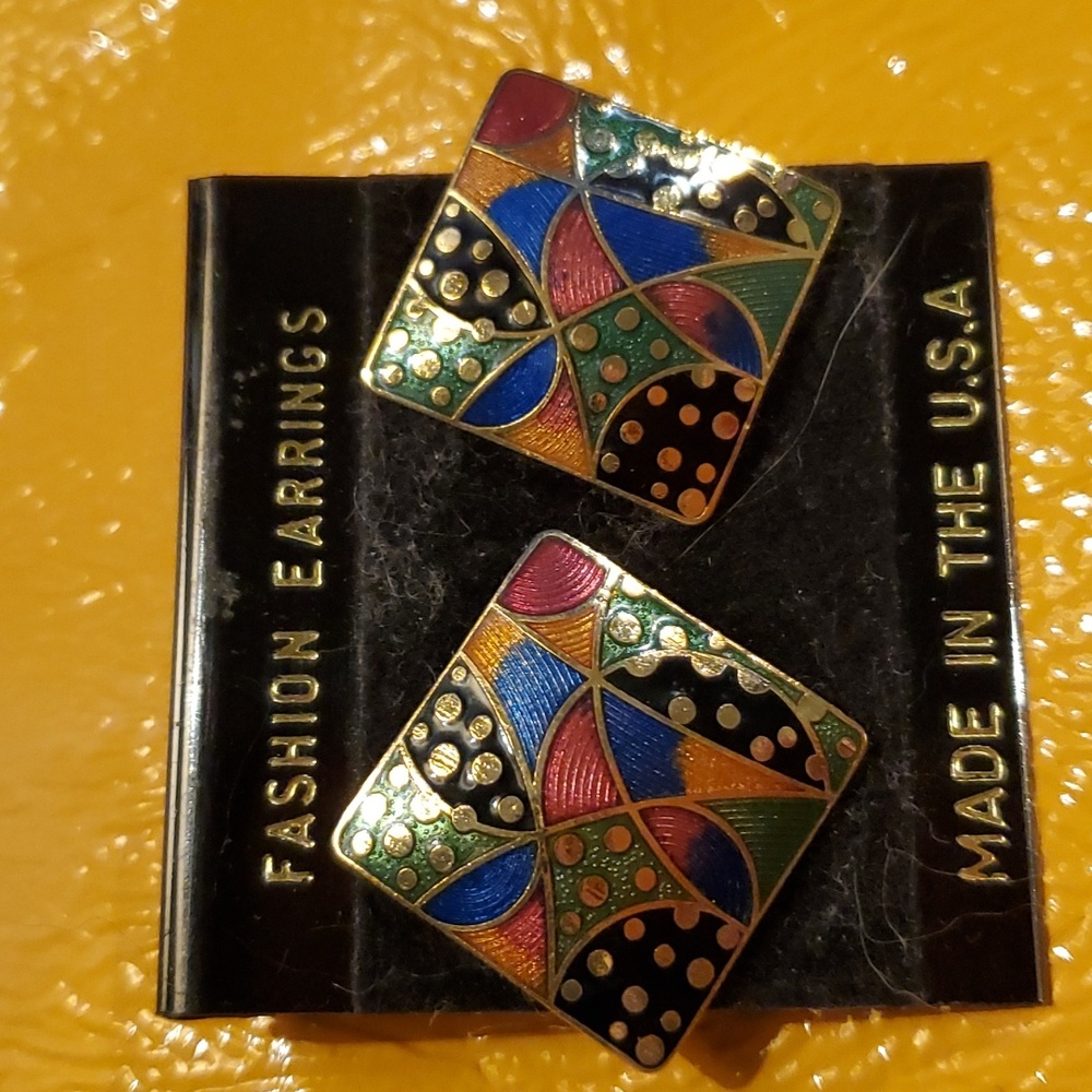 VINTAGE ABSTRACT MULTI COLORED  PIERCED EARRINGS
